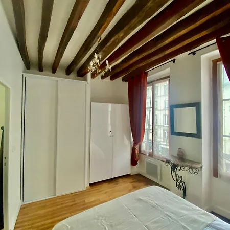 Appartamento Charme Parisien